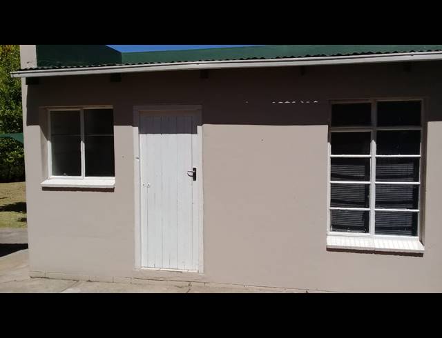 3 BEDROOM FREEHOLD SOLD IN STILFONTEIN EXT 1